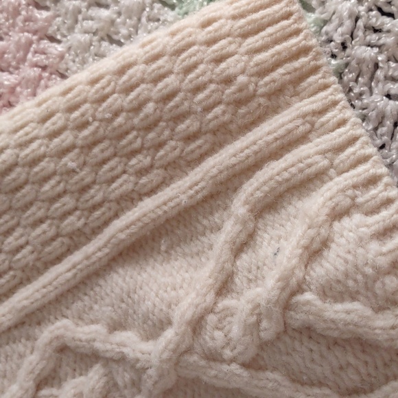 Kilronan Knitwear Medium Fisherman Knit Button Front Sweater - Picture 13 of 16